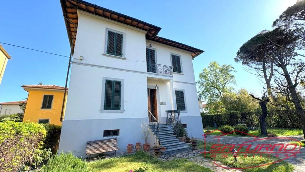 casa indipendente in vendita a Lucca in zona Zona San Concordio