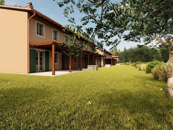 casa indipendente in vendita a Lucca in zona Maggiano