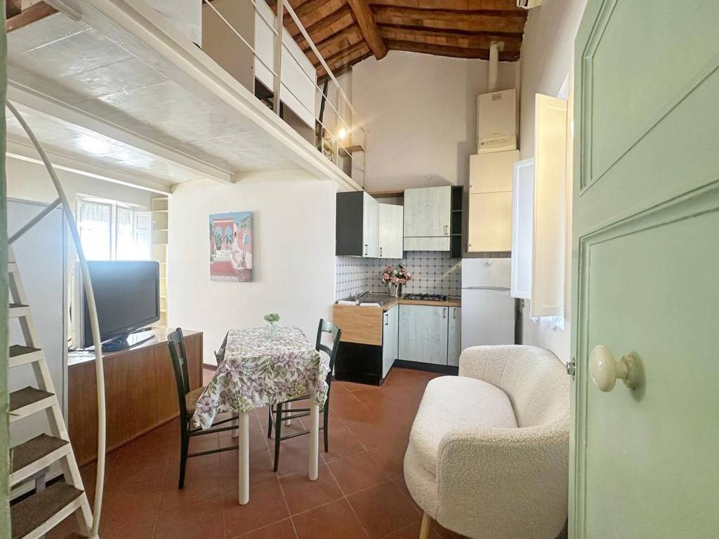 appartamento in vendita a Lucca in zona Ponte San Pietro