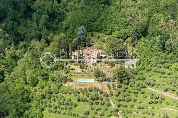 casale in vendita a Lucca