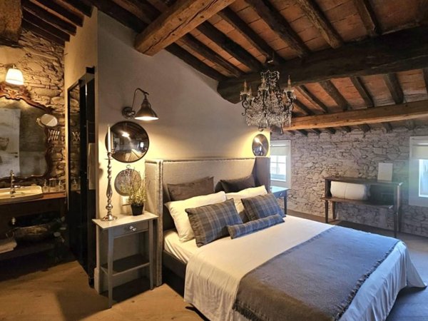 casa indipendente in vendita a Lucca in zona zona Arancio