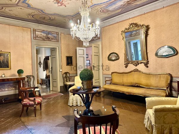 appartamento in vendita a Lucca in zona Centro Città