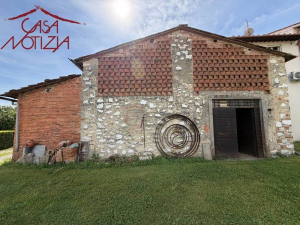 appartamento in vendita a Lucca in zona Vicopelago