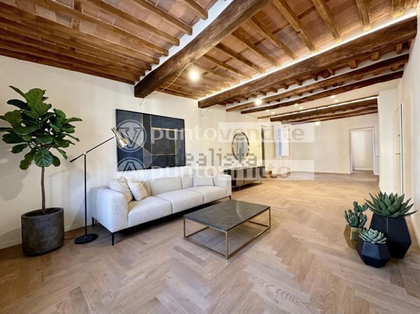 appartamento in vendita a Lucca in zona Centro Città