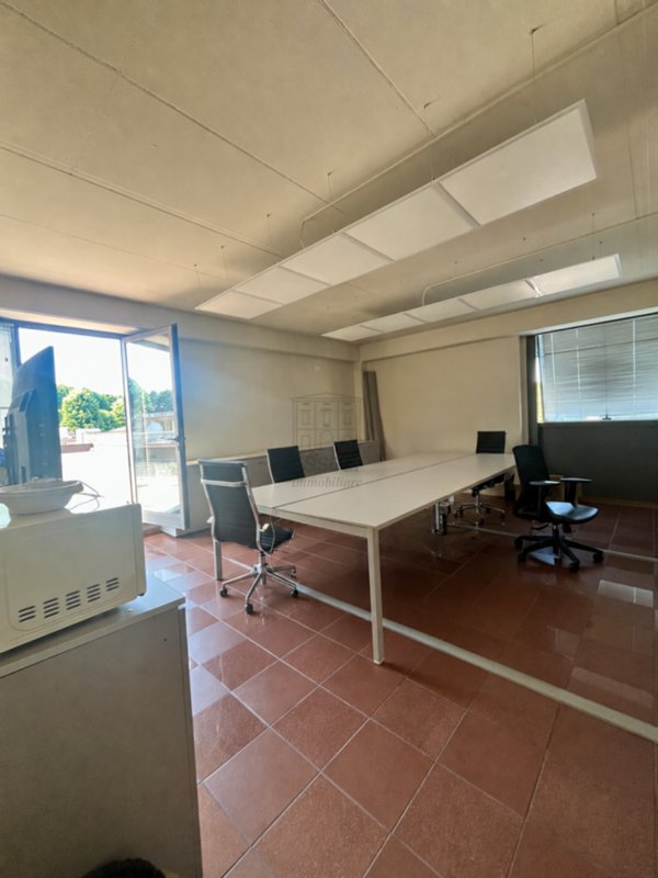 ufficio in vendita a Lucca in zona Sant'Anna