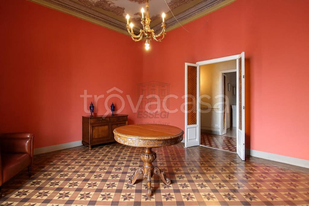 appartamento in vendita a Lucca in zona Centro Città