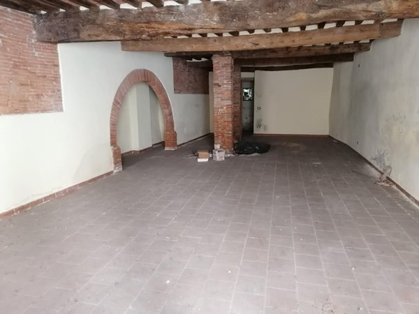 appartamento in vendita a Lucca in zona Centro Città
