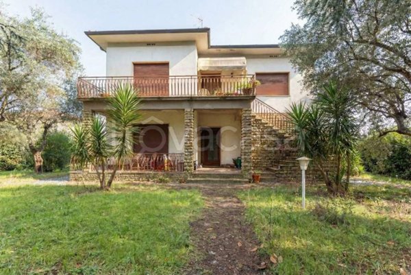casa indipendente in vendita a Lucca in zona San Pietro a Vico