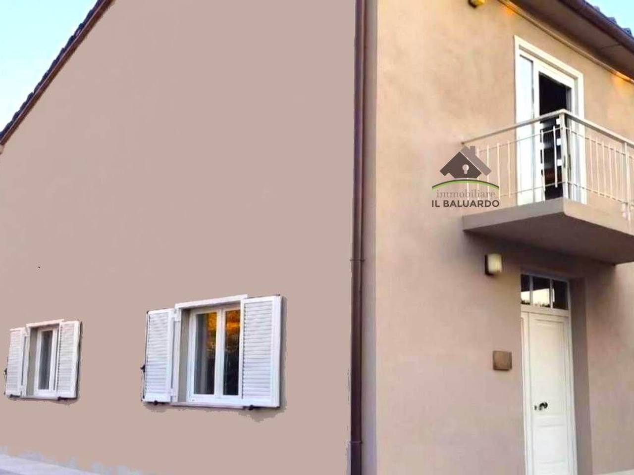 casa indipendente in vendita a Lucca in zona Ponte a Moriano
