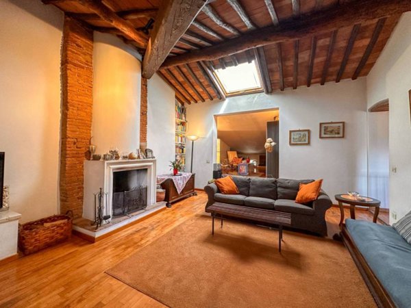 appartamento in vendita a Lucca in zona Centro Città