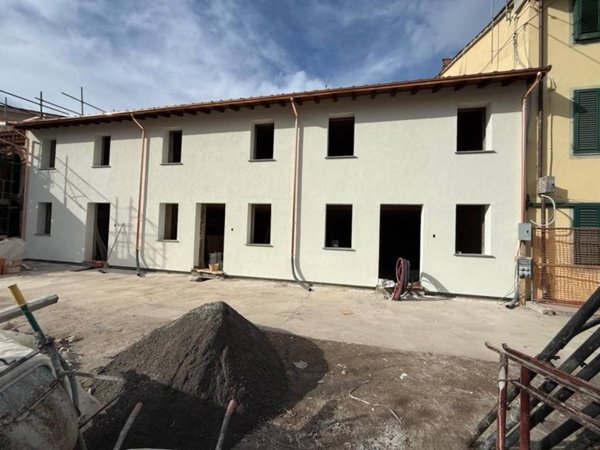 appartamento in vendita a Lucca in zona zona Arancio
