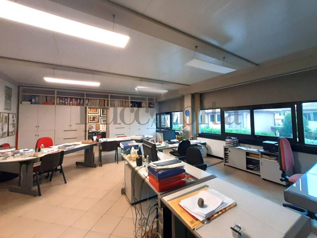 ufficio in vendita a Lucca in zona zona Arancio