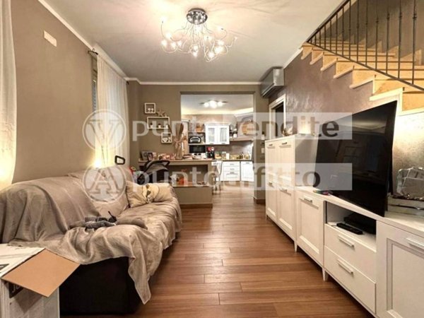 casa indipendente in vendita a Lucca in zona zona SS. Annunziata