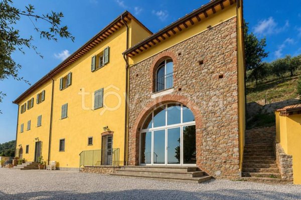 casa indipendente in vendita a Lucca in zona Maggiano