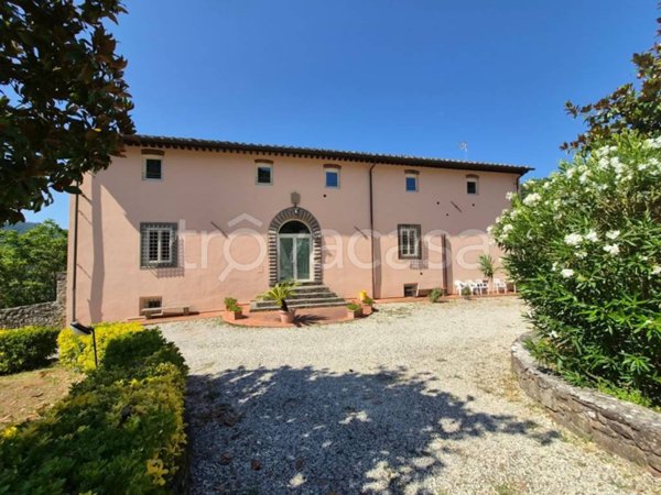 villa in vendita a Lucca in zona Monte San Quirico