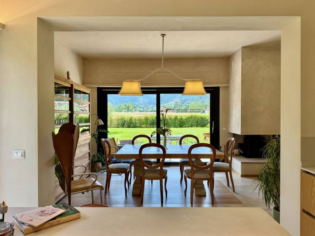 casa indipendente in vendita a Lucca