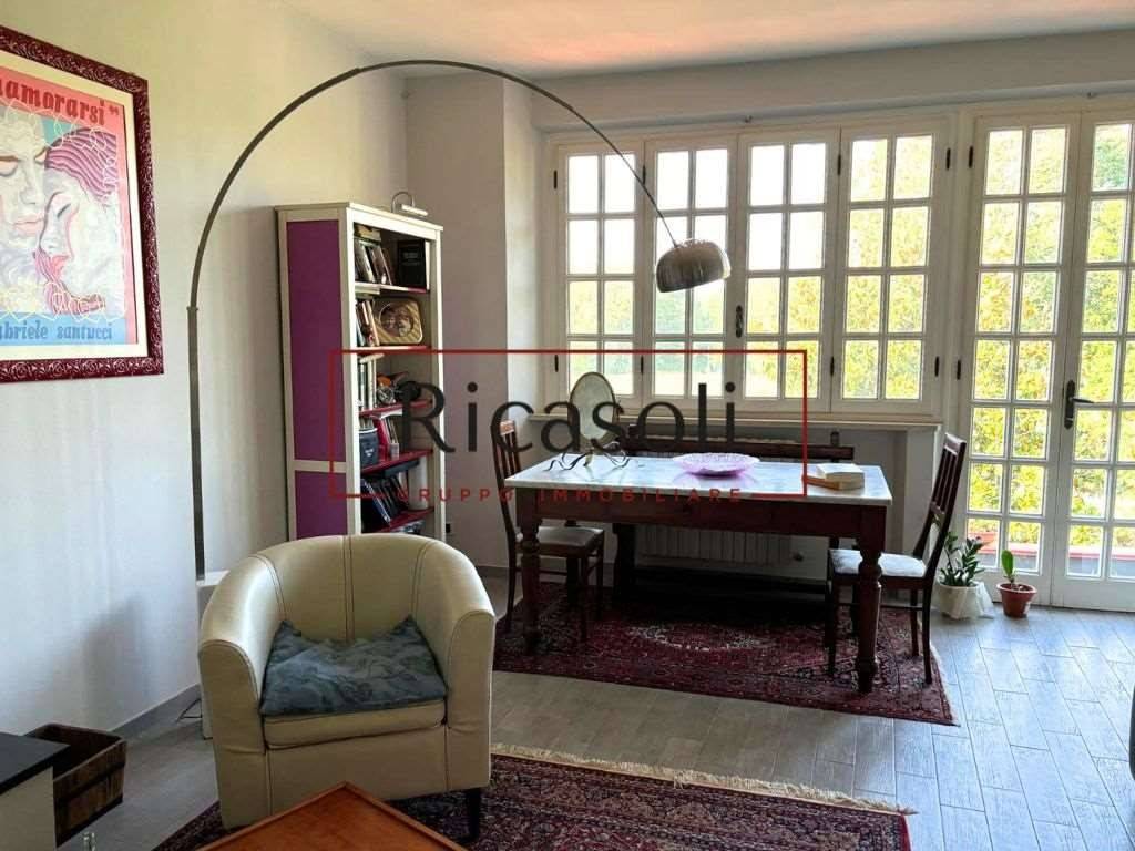 casa indipendente in vendita a Lucca in zona Meati