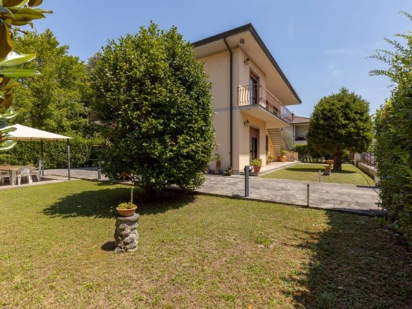 casa indipendente in vendita a Lucca in zona zona San Marco