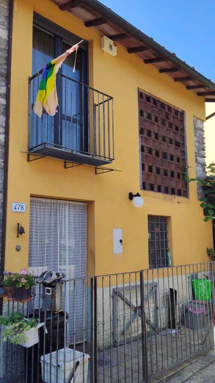 casa indipendente in vendita a Lucca in zona San Pietro a Vico