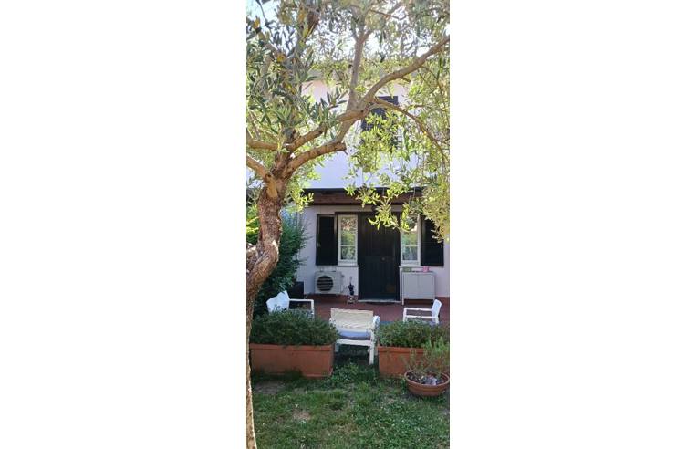 casa indipendente in vendita a Lucca in zona Sant'Anna