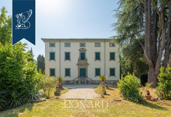 casa indipendente in vendita a Lucca in zona Torre