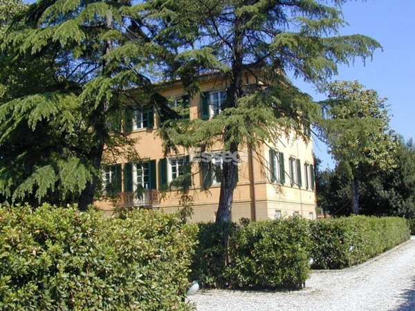 casa indipendente in vendita a Lucca in zona Pontetetto