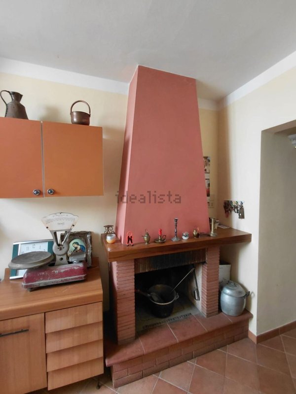 casa indipendente in vendita a Lucca