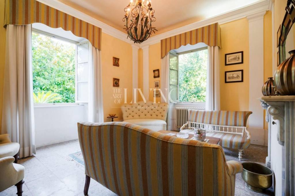 casa indipendente in vendita a Lucca in zona Ponte a Moriano