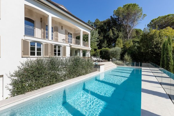 casa indipendente in vendita a Lucca in zona Monte San Quirico