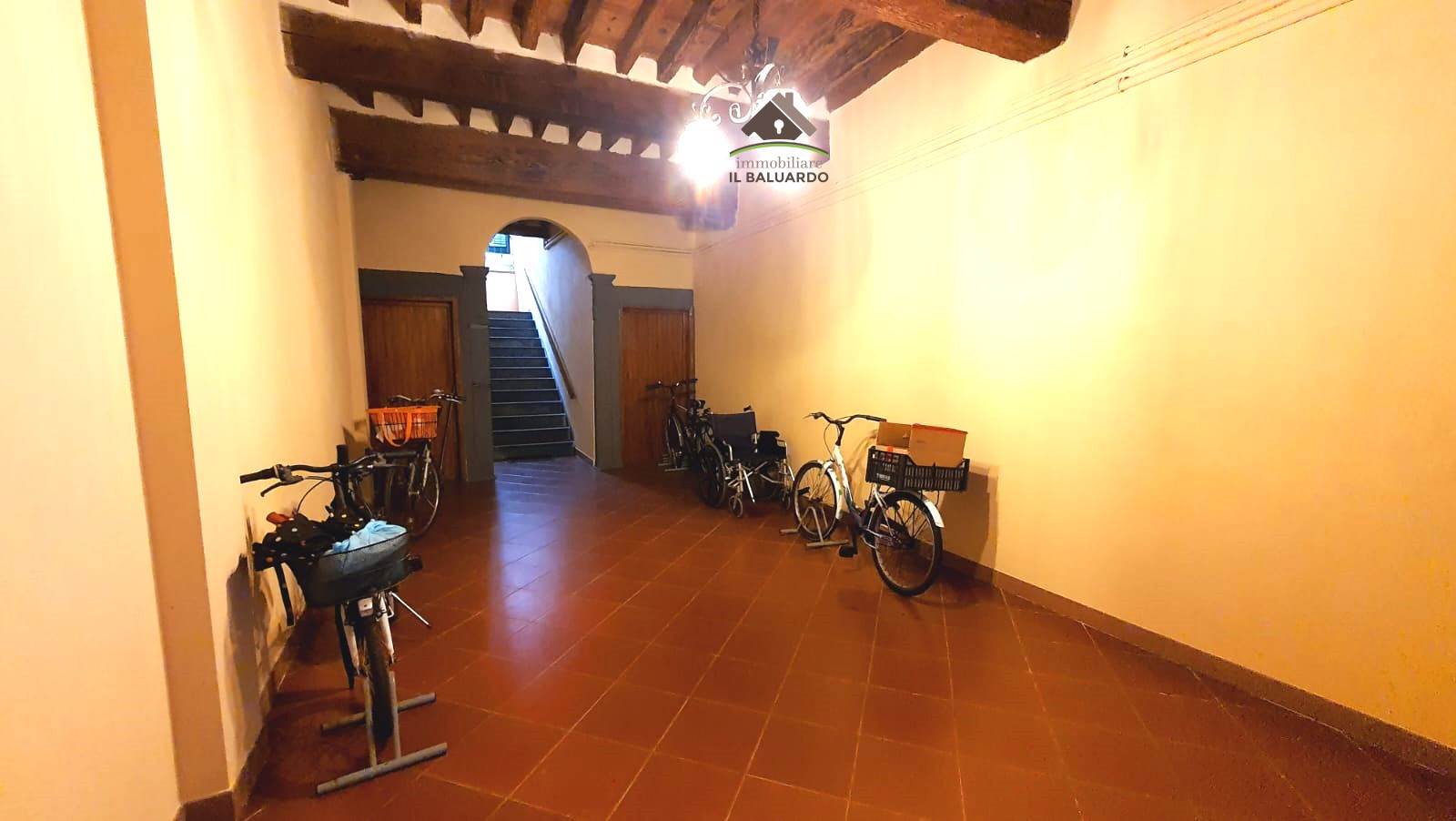 appartamento in vendita a Lucca in zona Centro Città