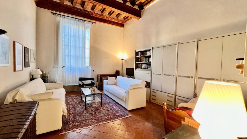 appartamento in vendita a Lucca in zona Centro Città