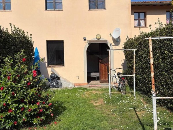 appartamento in vendita a Lucca in zona San Lorenzo a Vaccoli