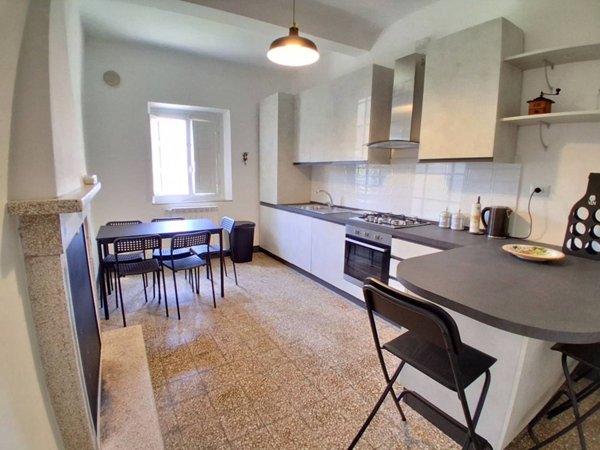 casa indipendente in vendita a Lucca in zona Nozzano