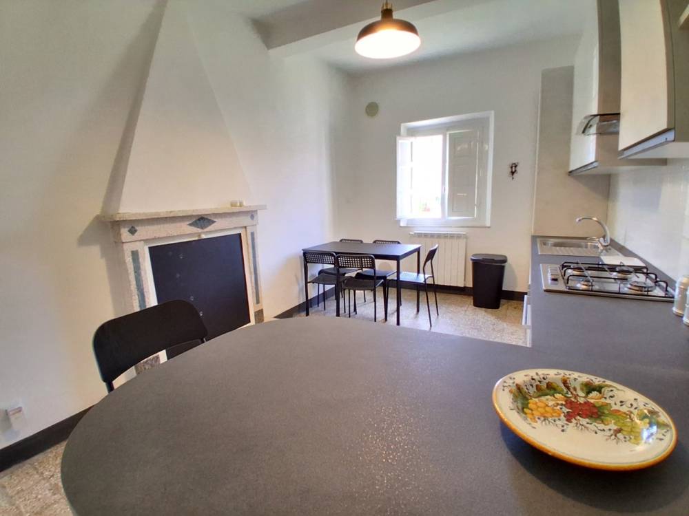casa indipendente in vendita a Lucca in zona Nozzano