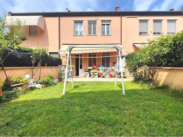 casa indipendente in vendita a Lucca in zona zona SS. Annunziata
