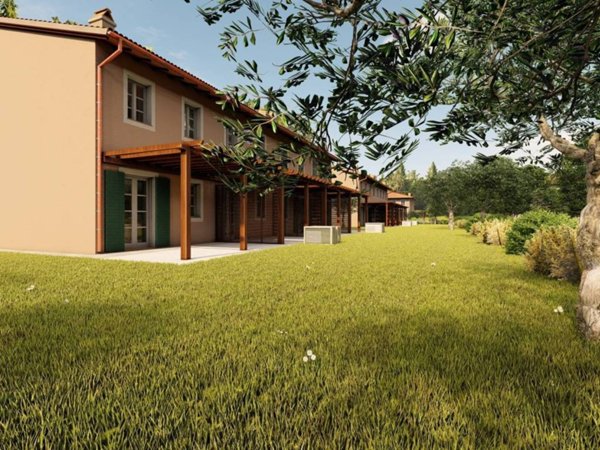 casa indipendente in vendita a Lucca in zona Maggiano