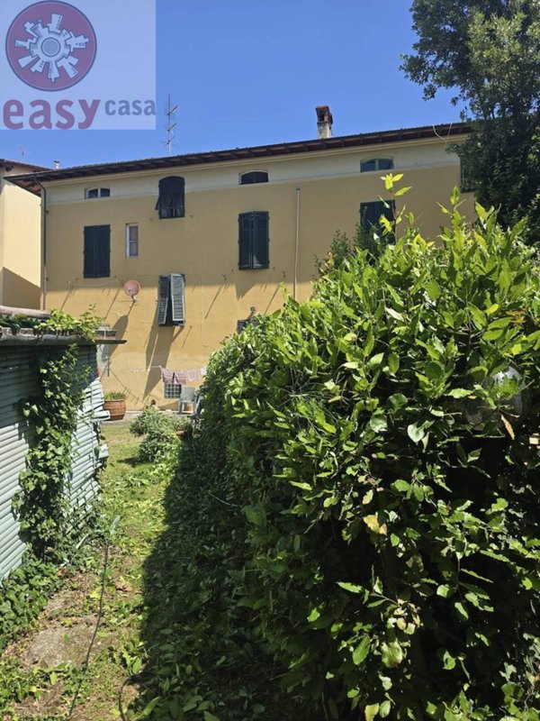 casa indipendente in vendita a Lucca in zona Sant'Anna
