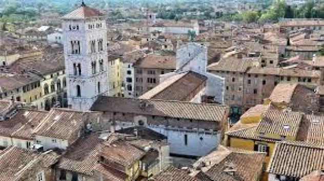 appartamento in vendita a Lucca in zona Centro Città