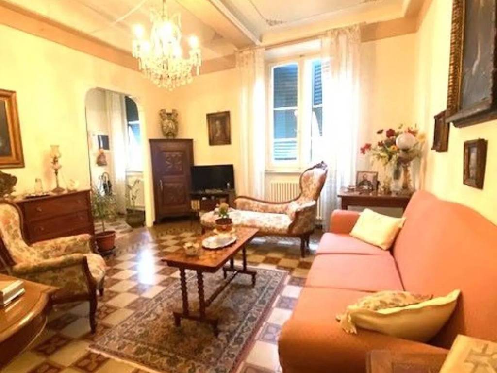 appartamento in vendita a Lucca in zona Centro Città