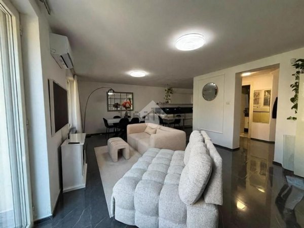 casa indipendente in vendita a Lucca in zona Monte San Quirico