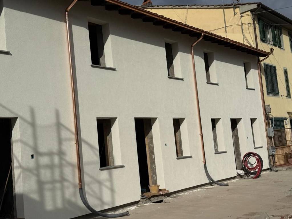 casa indipendente in vendita a Lucca in zona zona San Filippo