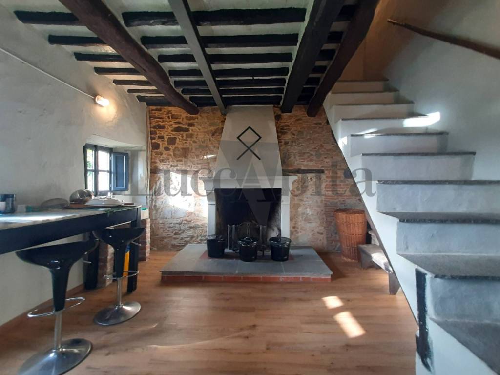casa indipendente in vendita a Lucca in zona Torre