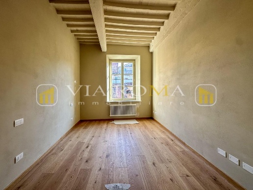 appartamento in vendita a Lucca in zona Centro Città