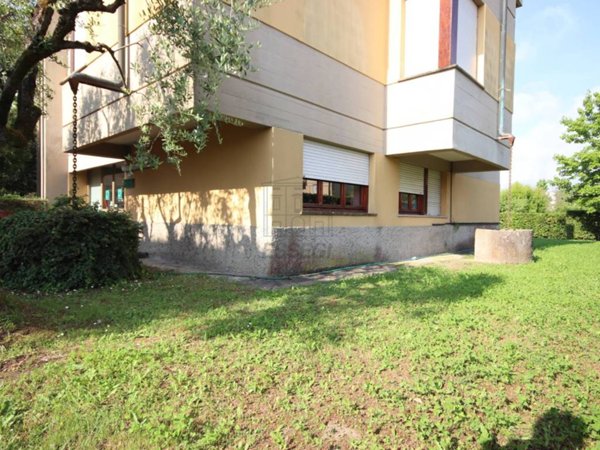 ufficio in vendita a Lucca in zona Centro Città