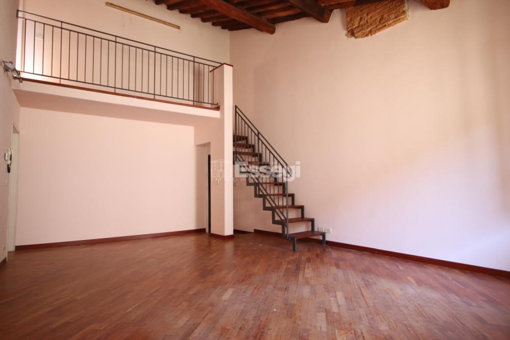 appartamento in vendita a Lucca in zona Centro Città