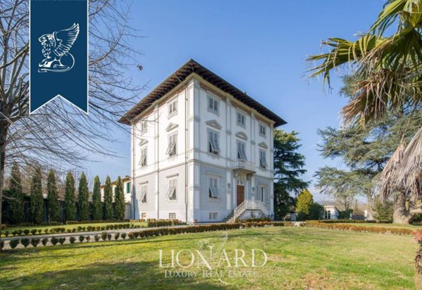 casa indipendente in vendita a Lucca in zona Cerasomma