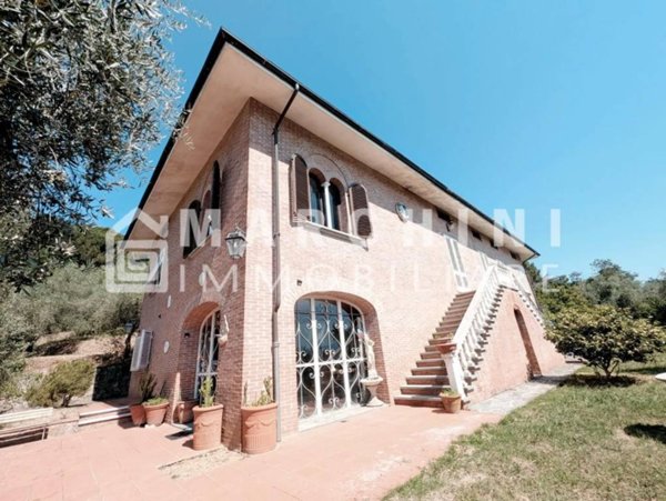 casa indipendente in vendita a Lucca in zona Maggiano