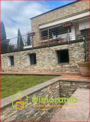 casa indipendente in vendita a Lucca in zona Monte San Quirico