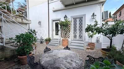 appartamento in vendita a Lucca in zona Centro Città
