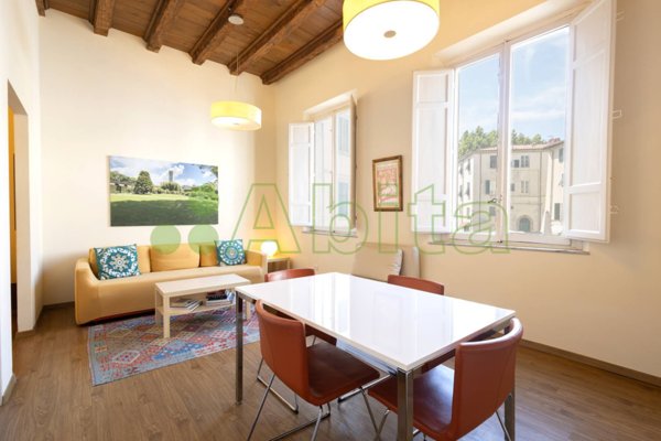 appartamento in vendita a Lucca in zona Centro Città